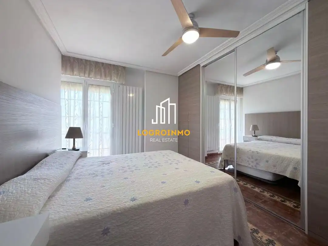 Habitación de Casa o chalet en venta en El Redal con Calefacción, Trastero y Piscina