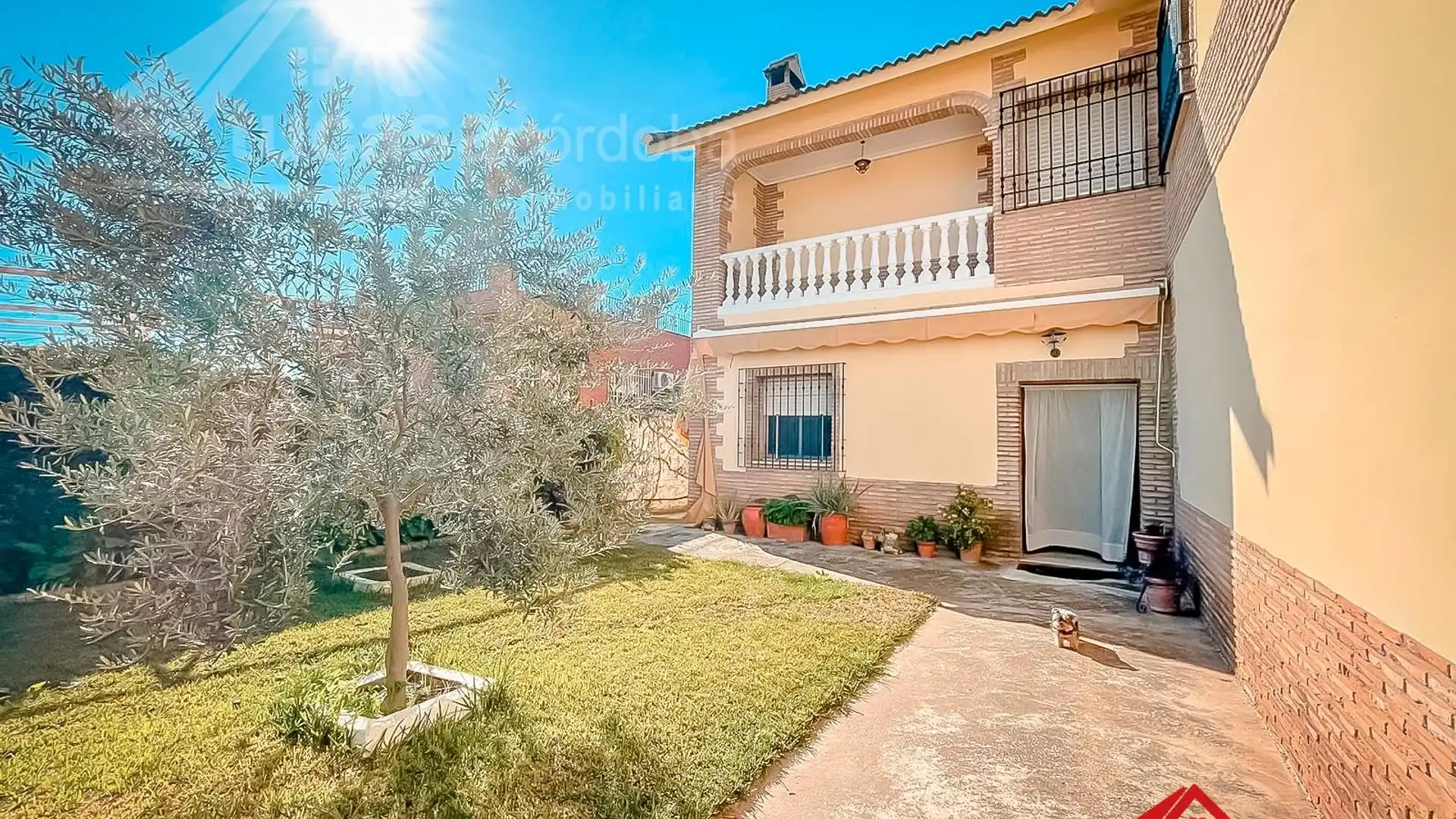 Country homes for sale in El Higuerón