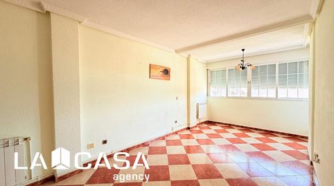 Foto 3 de Piso en venta en Plaza de Valdeserrano, El Arroyo - La Fuente, Fuenlabrada
