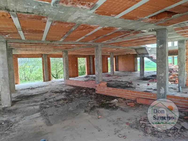 Casa adosada en venda en Castronuevo de Esgueva