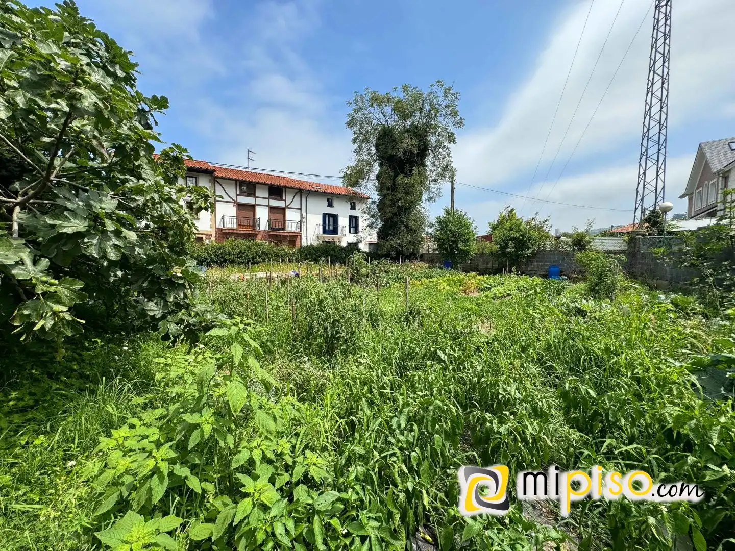Houses for sale in Laredo  with Private garden