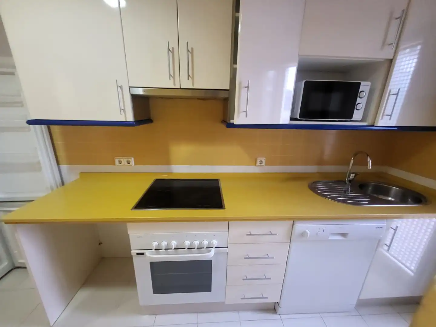 Kitchen of Apartments for rent in Badajoz  with Air Conditioner, Heating and Oven