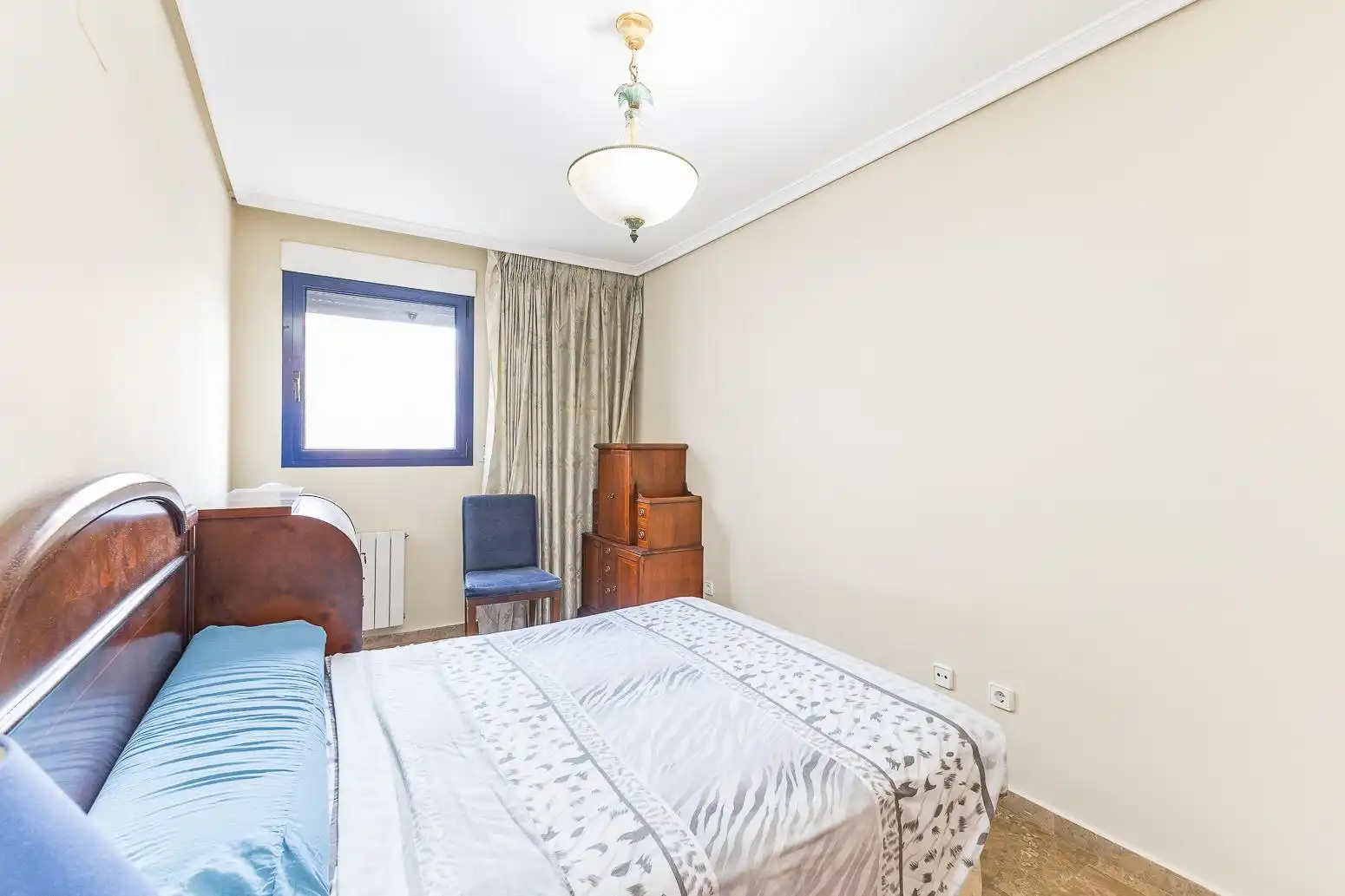 Habitación de Piso en venta en Valencia con Aire acondicionado y Calefacción