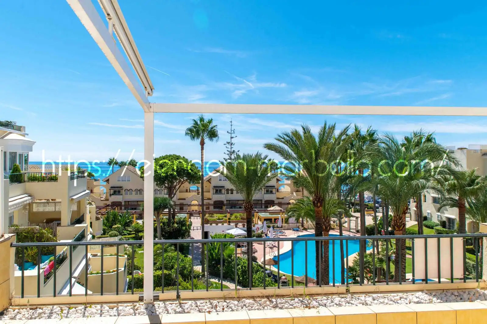 Jardí de Dúplex en venda en Marbella amb Aire condicionat, Terrassa i Traster