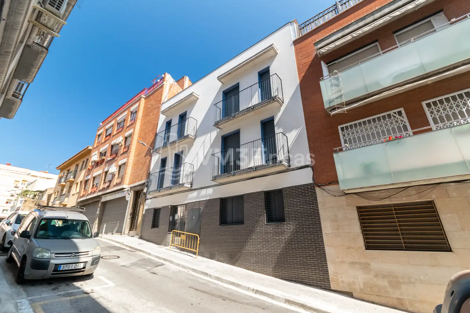 Vista exterior de Ático de alquiler en Santa Coloma de Gramenet con Aire acondicionado, Calefacción y Terraza