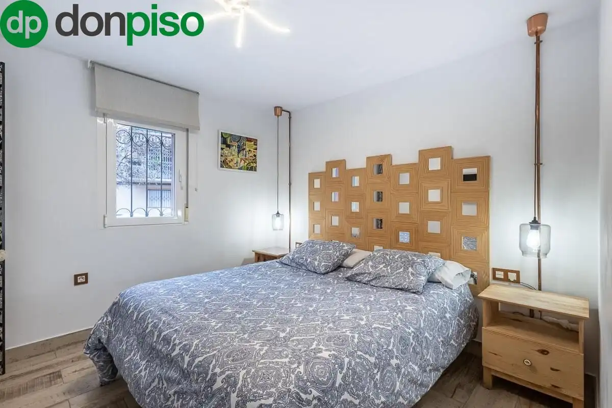 Habitación de Piso en venta en Granada con Aire acondicionado