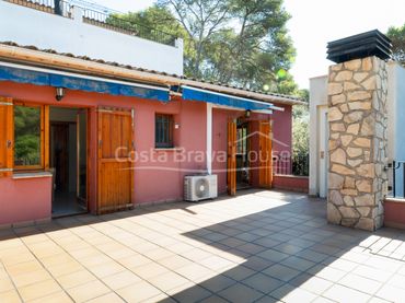 Maison mitoyenne avec jardin à vendre à Tordera