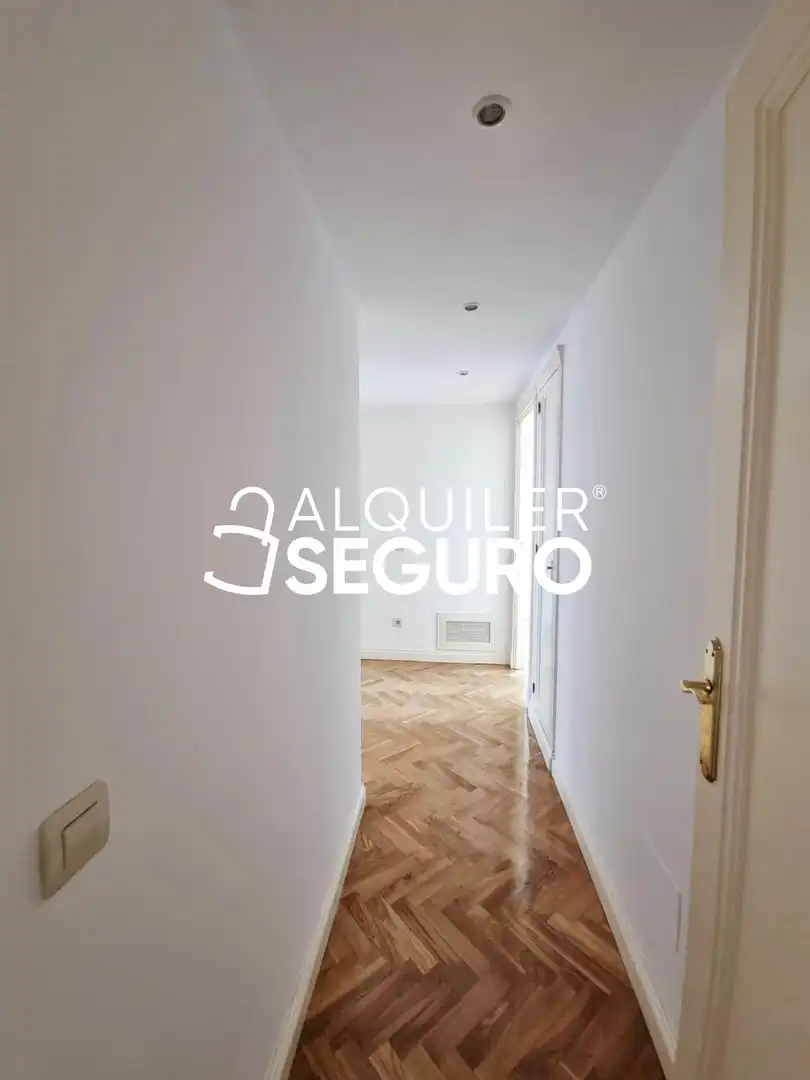 Piso con piscina en alquiler en Talgo, imagen 12