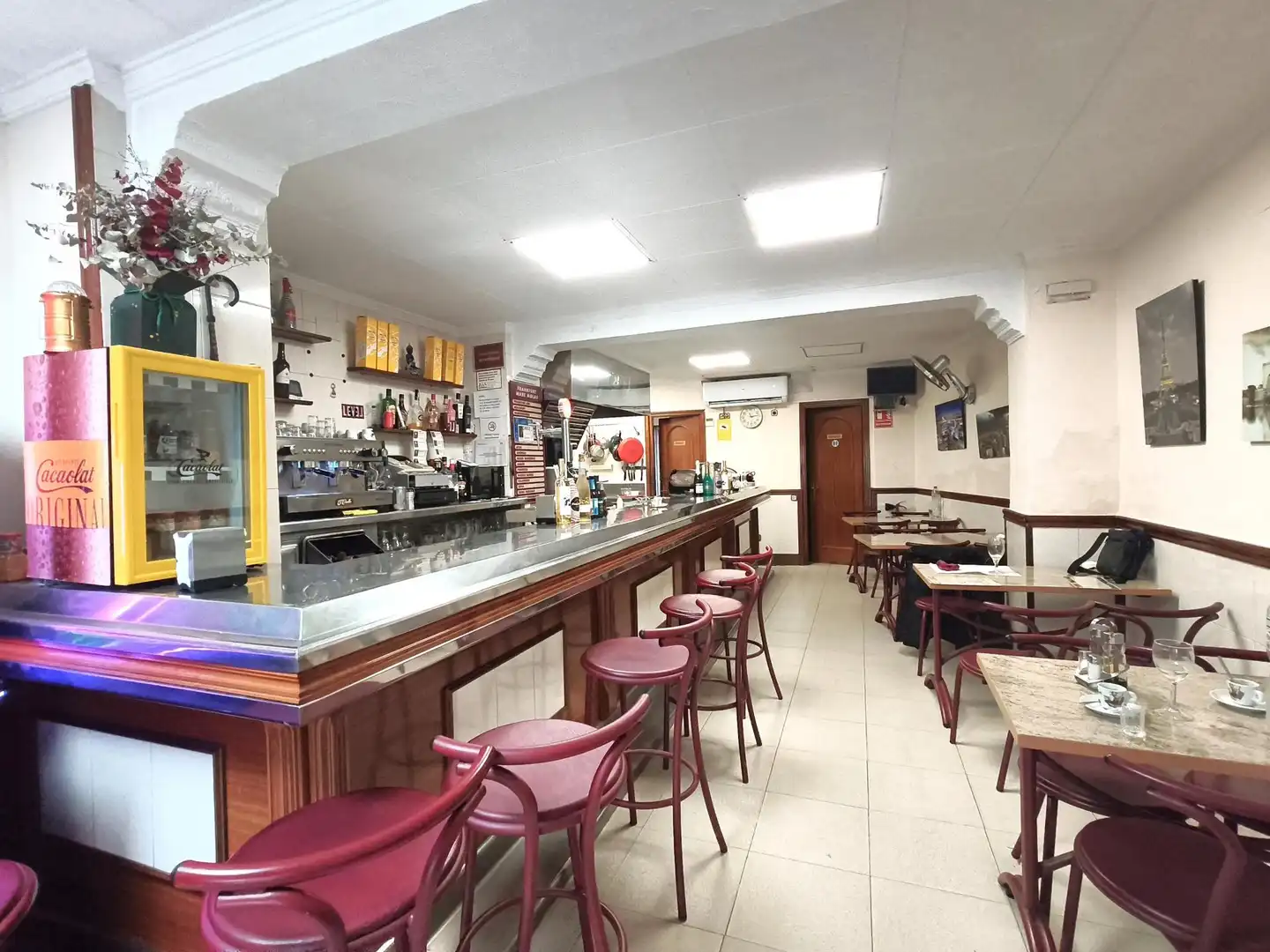 Local comercial en venda a de la Mare Molas 61