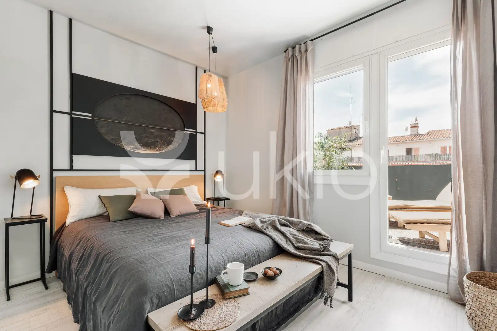 Dormitori de Apartament de lloguer en Barcelona amb Aire condicionat, Calefacció i Terrassa