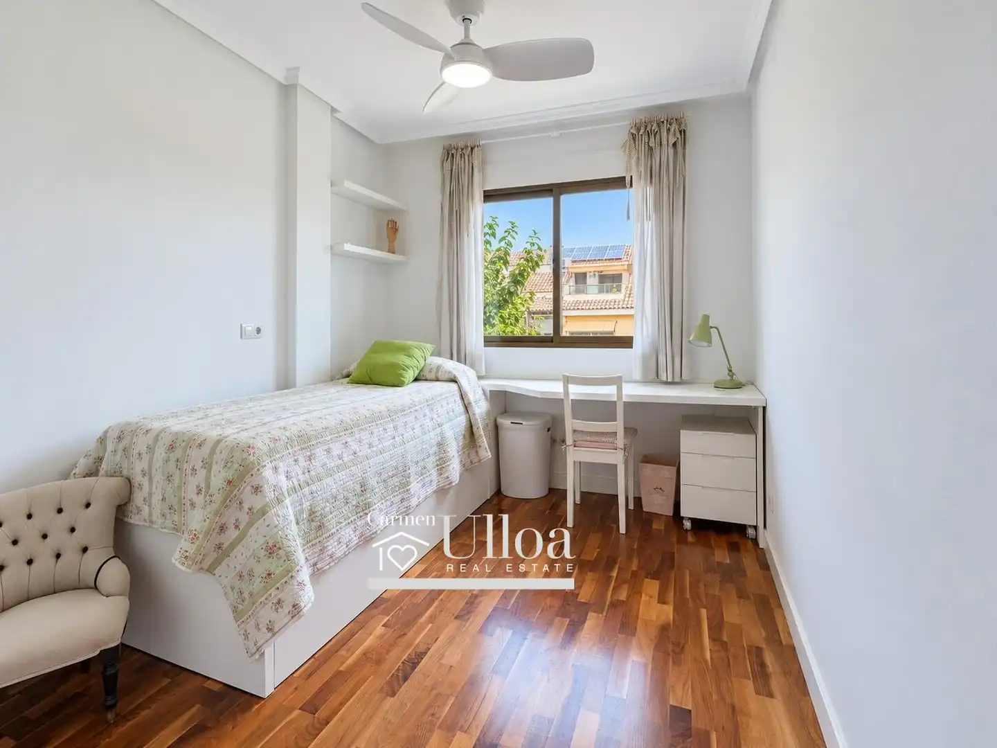 Habitación de Casa o chalet en venta en Alicante / Alacant con Aire acondicionado, Calefacción y Jardín privado