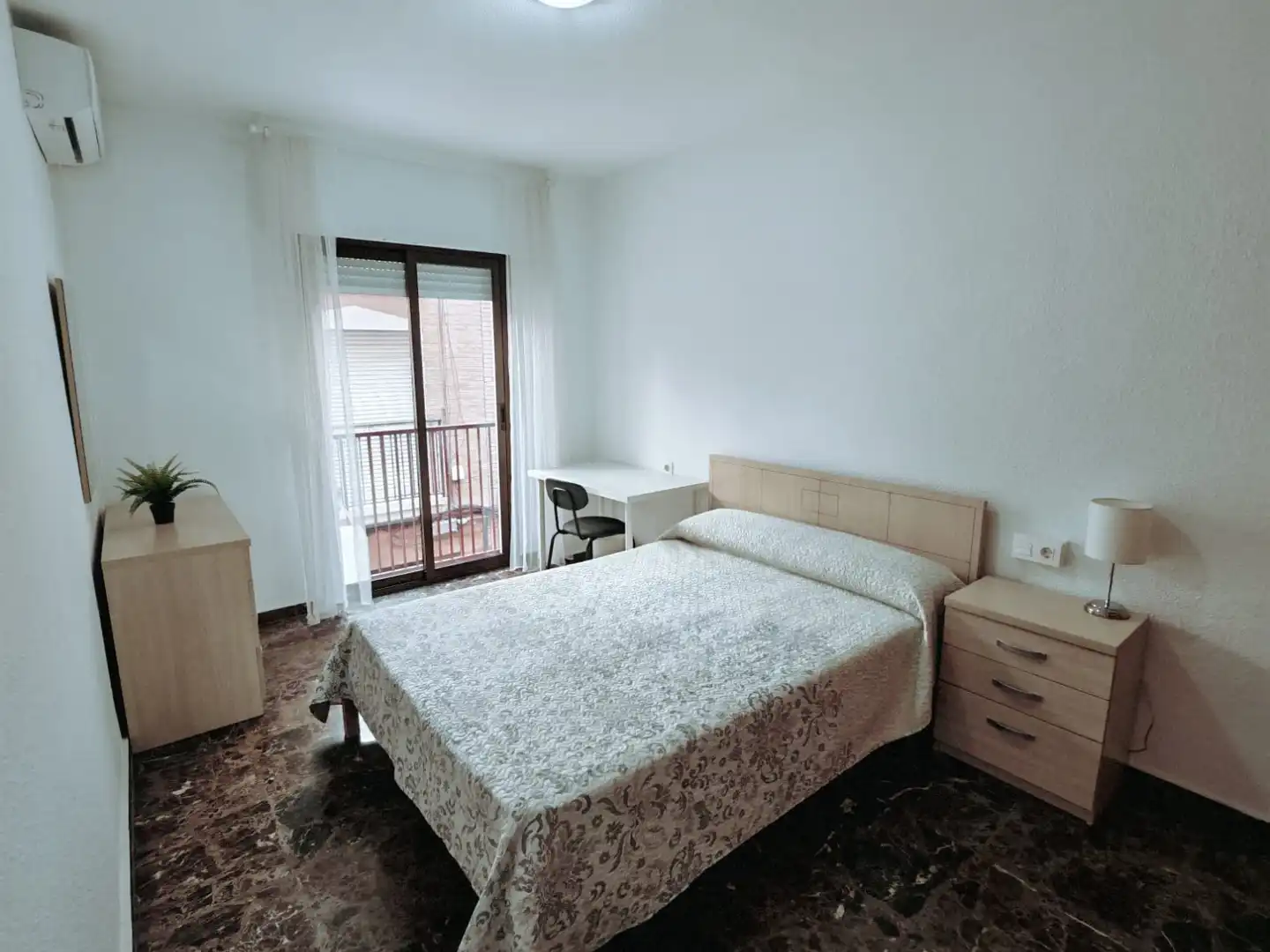 Appartamento con terrazza in affitto a Centro, imagen 12