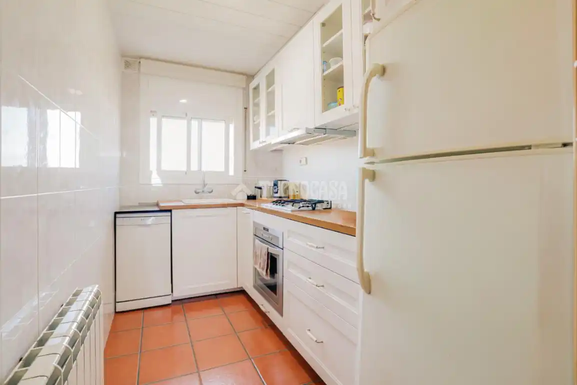 Cocina de Piso en venta en Terrassa con Calefacción y Balcón