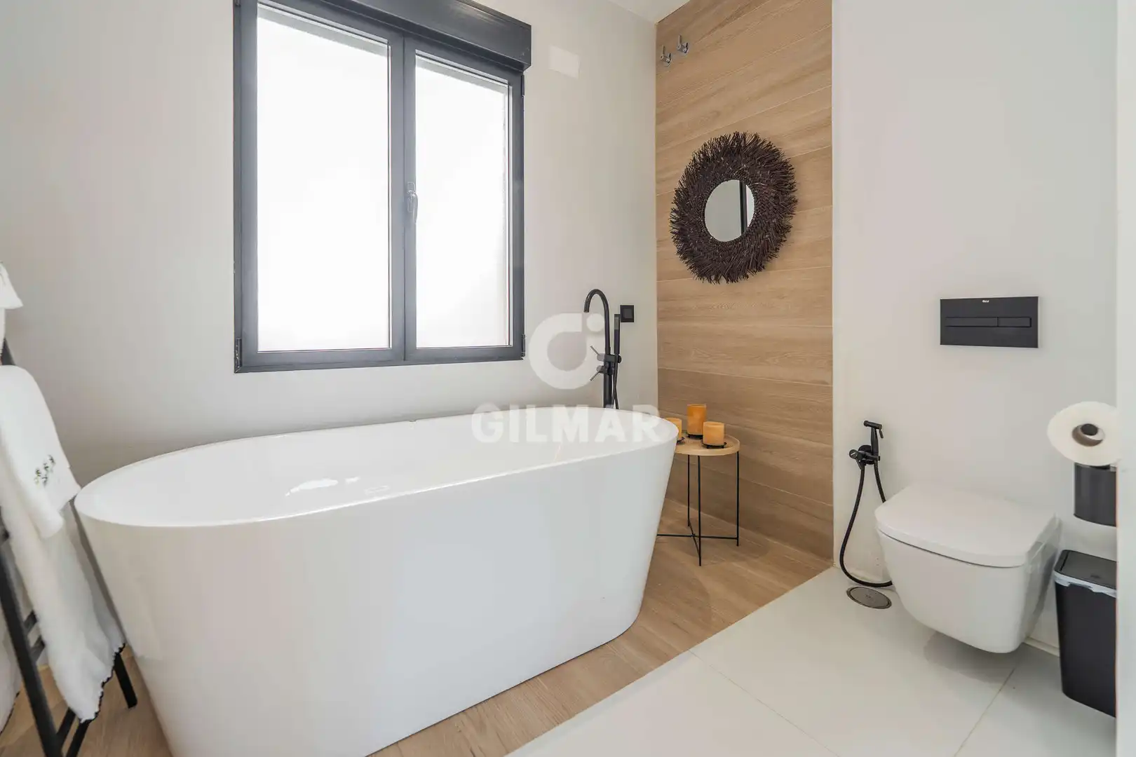 Bathroom of Flat for sale in Madrid  with Heating