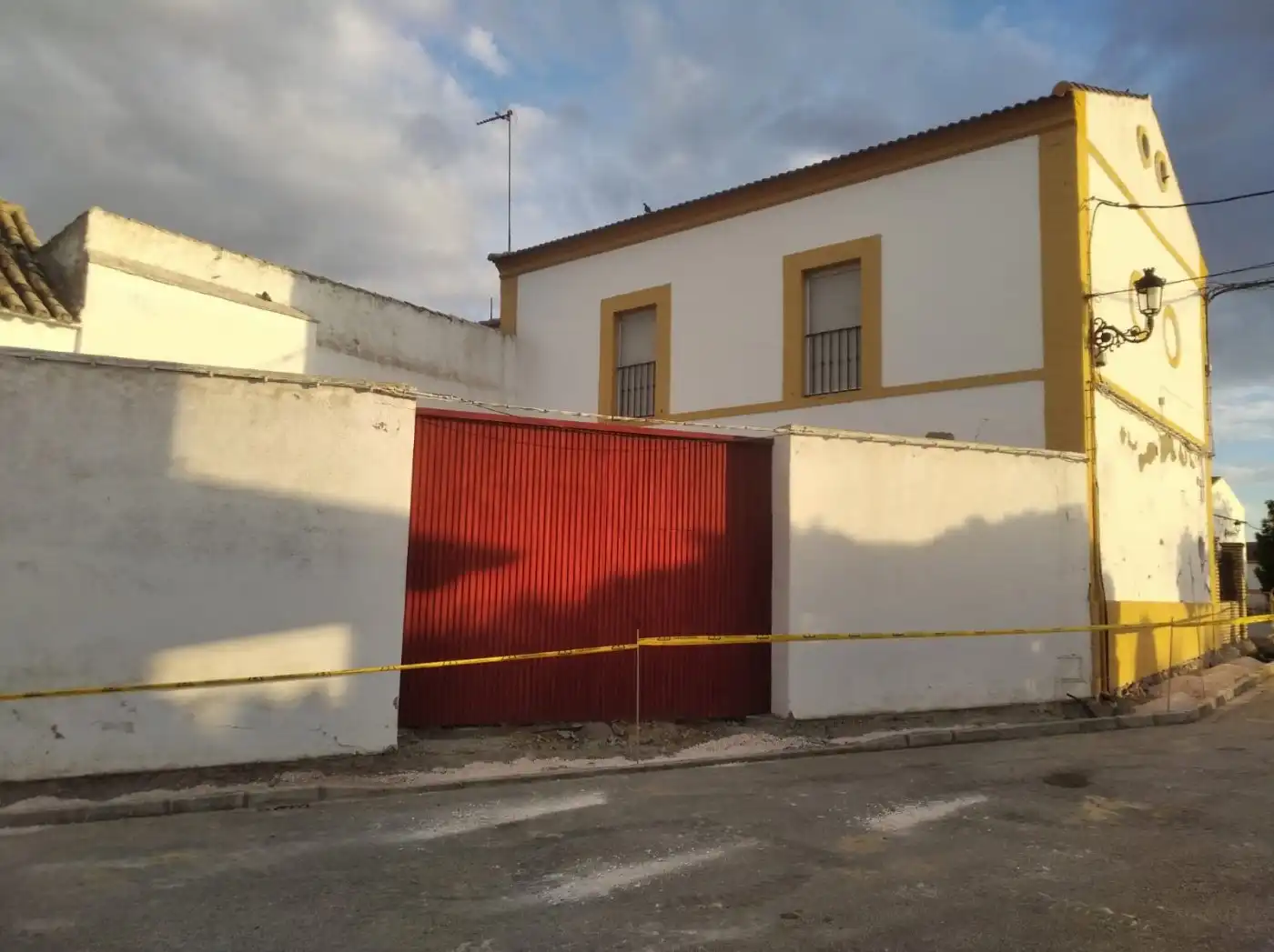 Vista exterior de Finca rústica en venda en Écija amb Traster