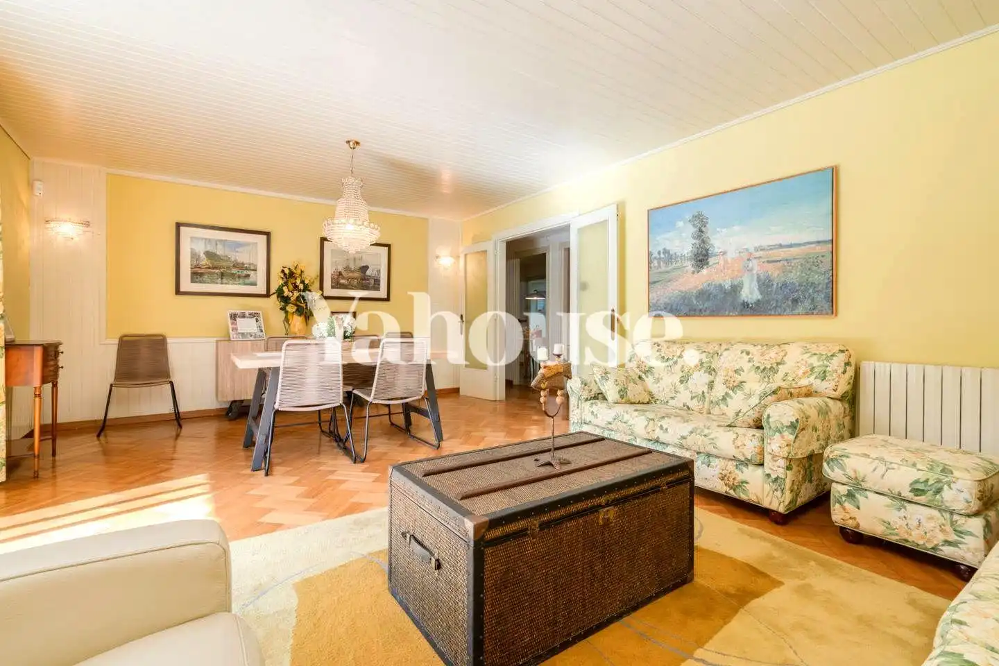 Sala d'estar de Planta baixa en venda en Barcelona amb Jardí privat i Parquet