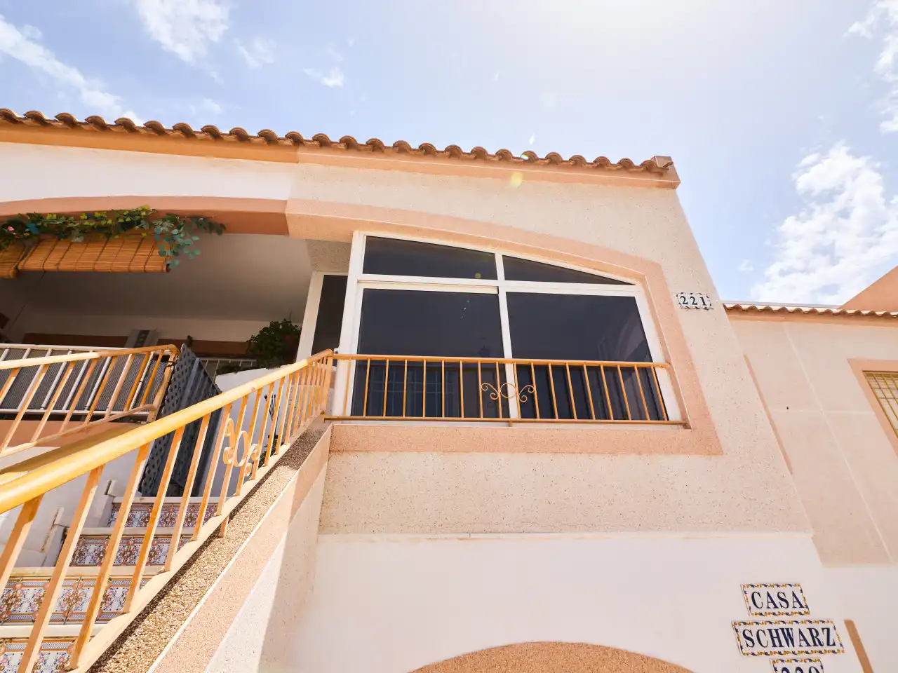 Vista exterior de Àtic en venda en Torrevieja amb Aire condicionat, Calefacció i Terrassa