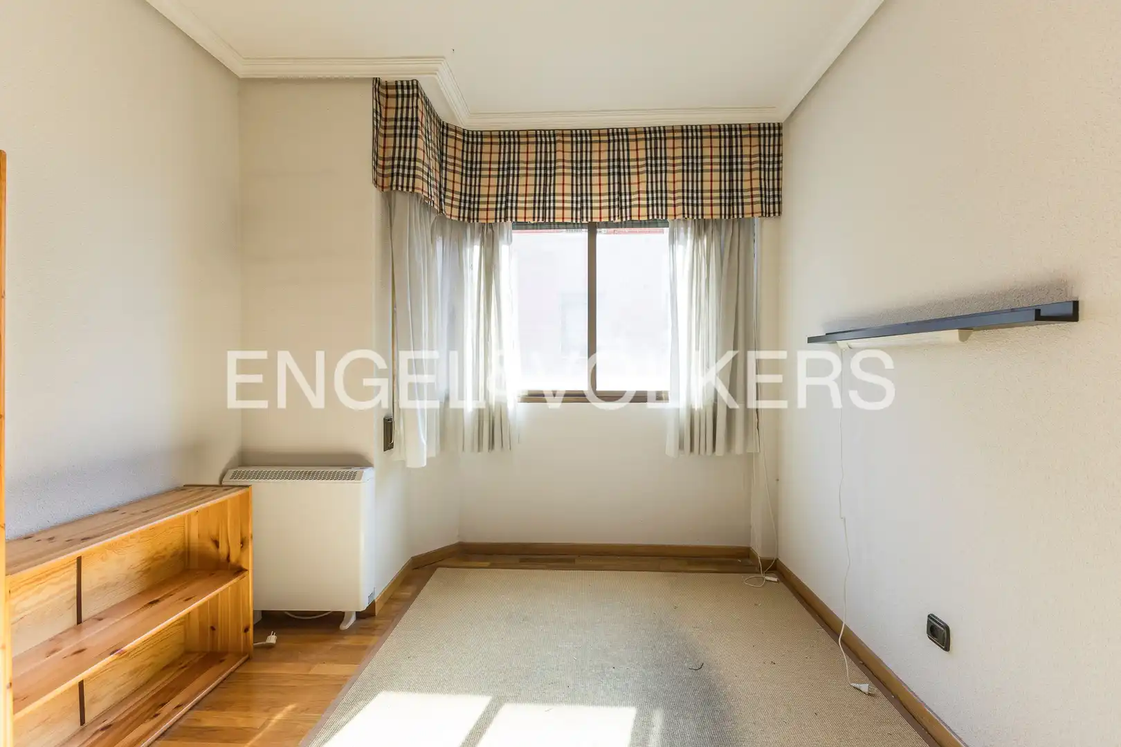 Habitación de Piso en venta en Madrid con Aire acondicionado, Calefacción y Jardín privado