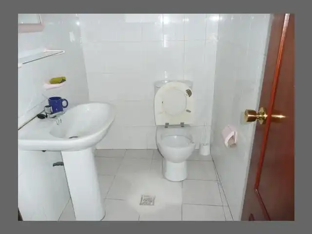 Baño de Oficina de alquiler en A Coruña Capital 