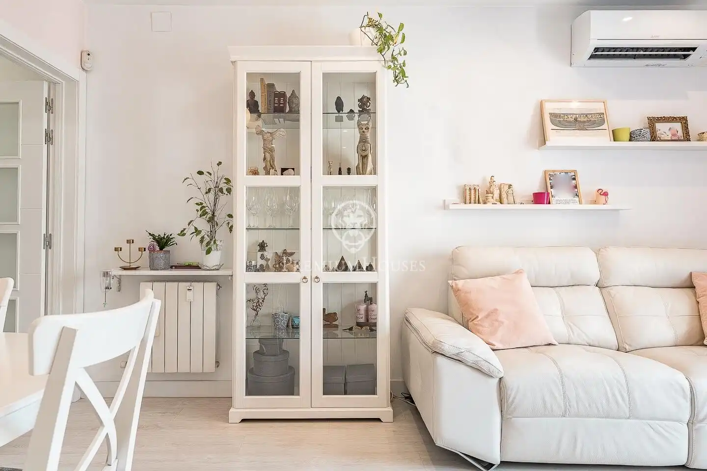 Wohnzimmer von Wohnungen zum Verkauf in Barcelona mit Klimaanlage, Heizung und Parkett