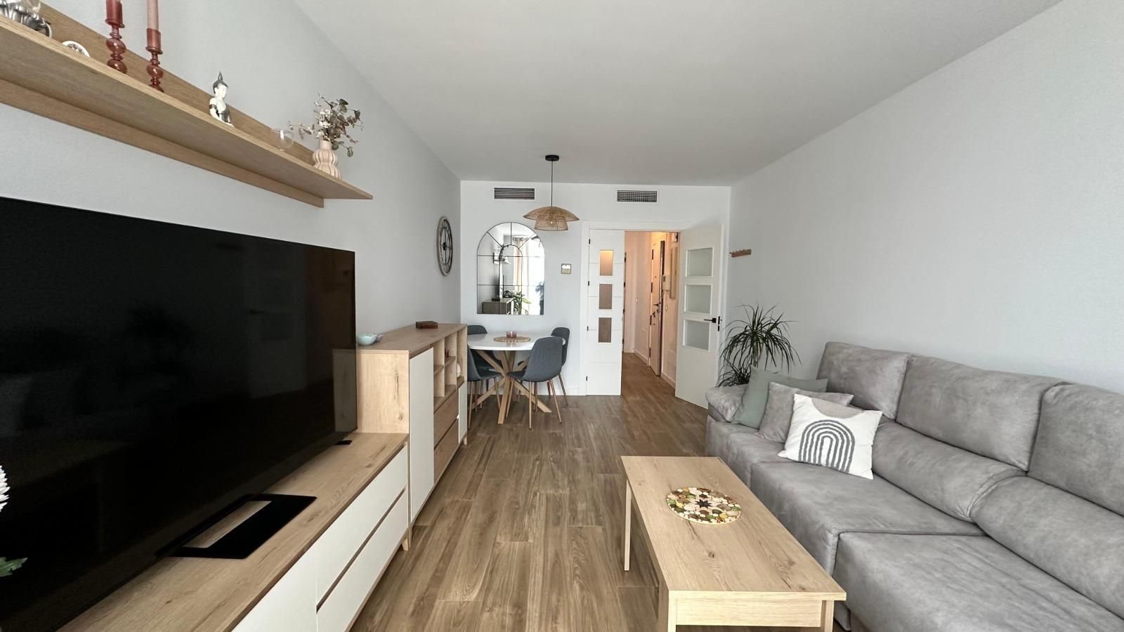 Sala d'estar de Àtic en venda en Torremolinos amb Aire condicionat i Terrassa