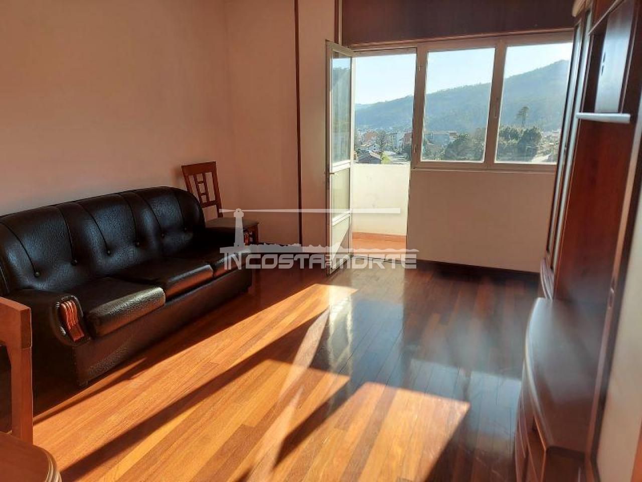 Living room of Flat for sale in Cee  with Heating, Parquet flooring and Furnished