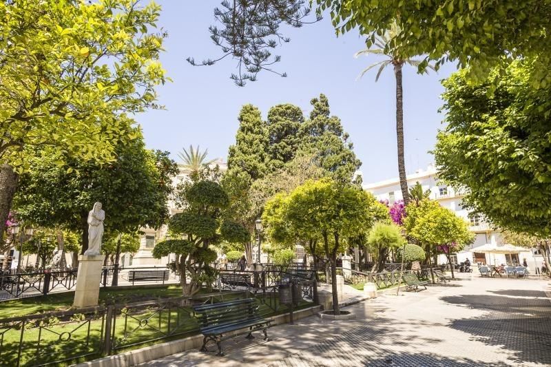 Exterior view of Flat for sale in  Cádiz Capital  with Air Conditioner, Heating and Balcony