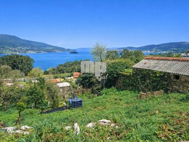 Casa rústica en venda a Redondela