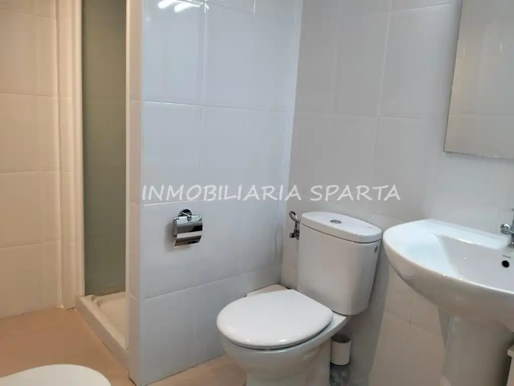 Baño de Casa adosada en venta en Coria del Río con Aire acondicionado, Terraza y Trastero
