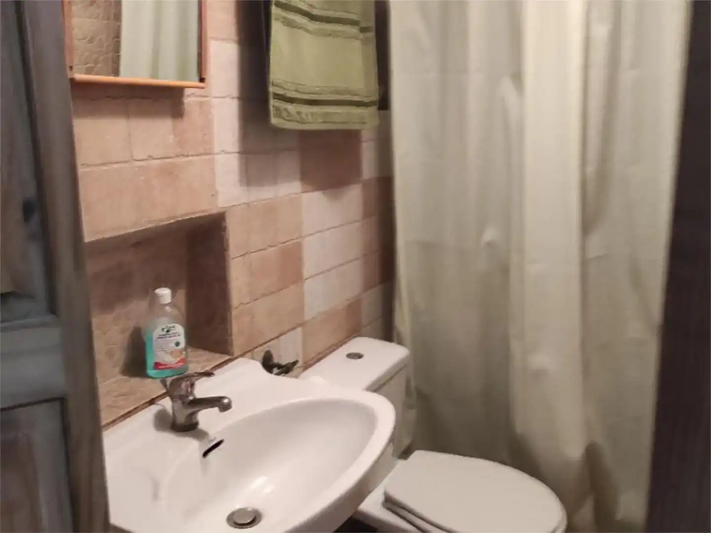 Badezimmer von Maisonette zur Miete in Férez mit Klimaanlage und Balkon