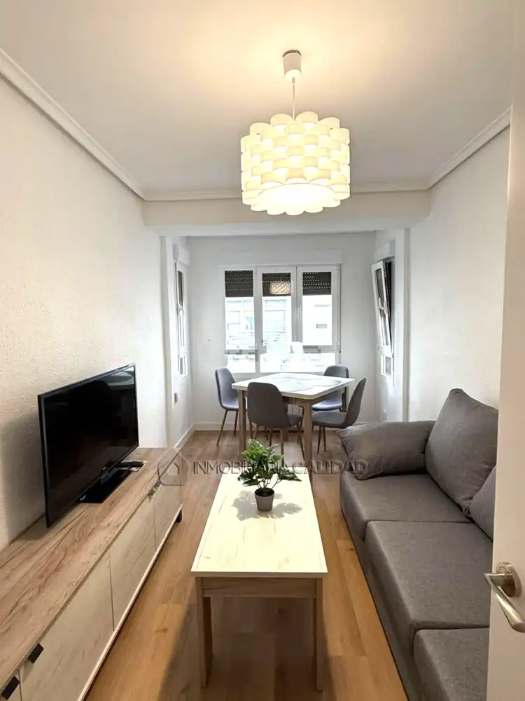 Exterior view of Flat for rent in Burgos  with Heating