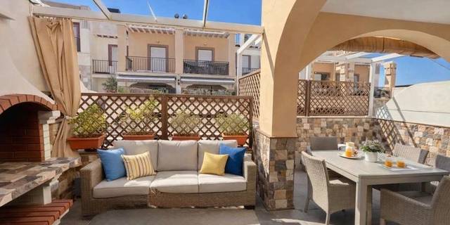 Piso en Venta en Calle Vélez Málaga en Nueva Nerja
