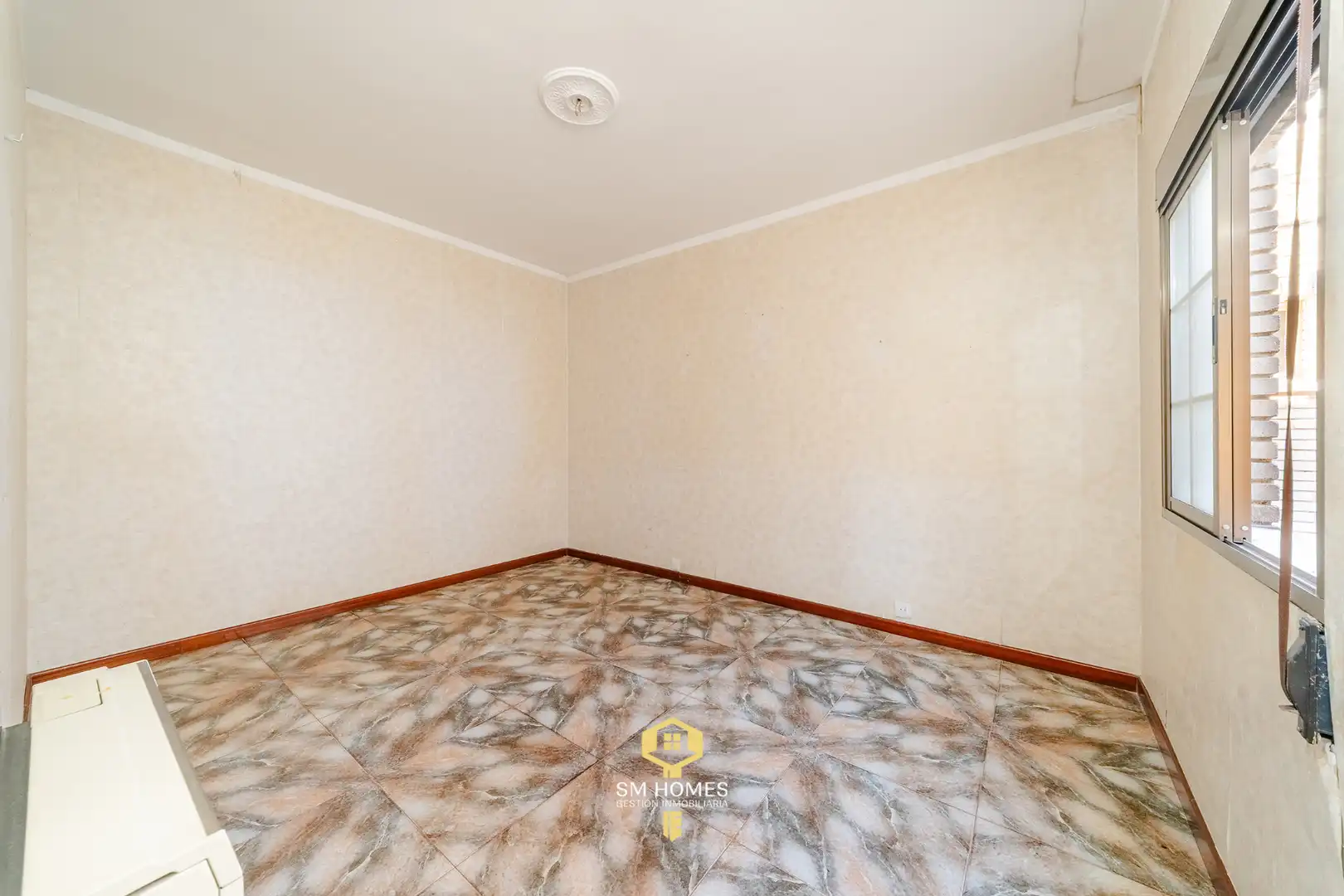 Piso en venta en Coslada con Calefacción, Terraza y Horno
