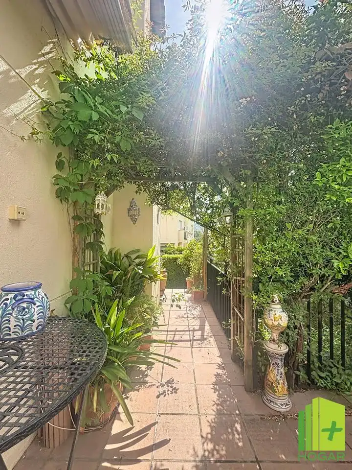 Jardín de Casa adosada en venta en Jaén con Aire acondicionado, Jardín privado y Terraza