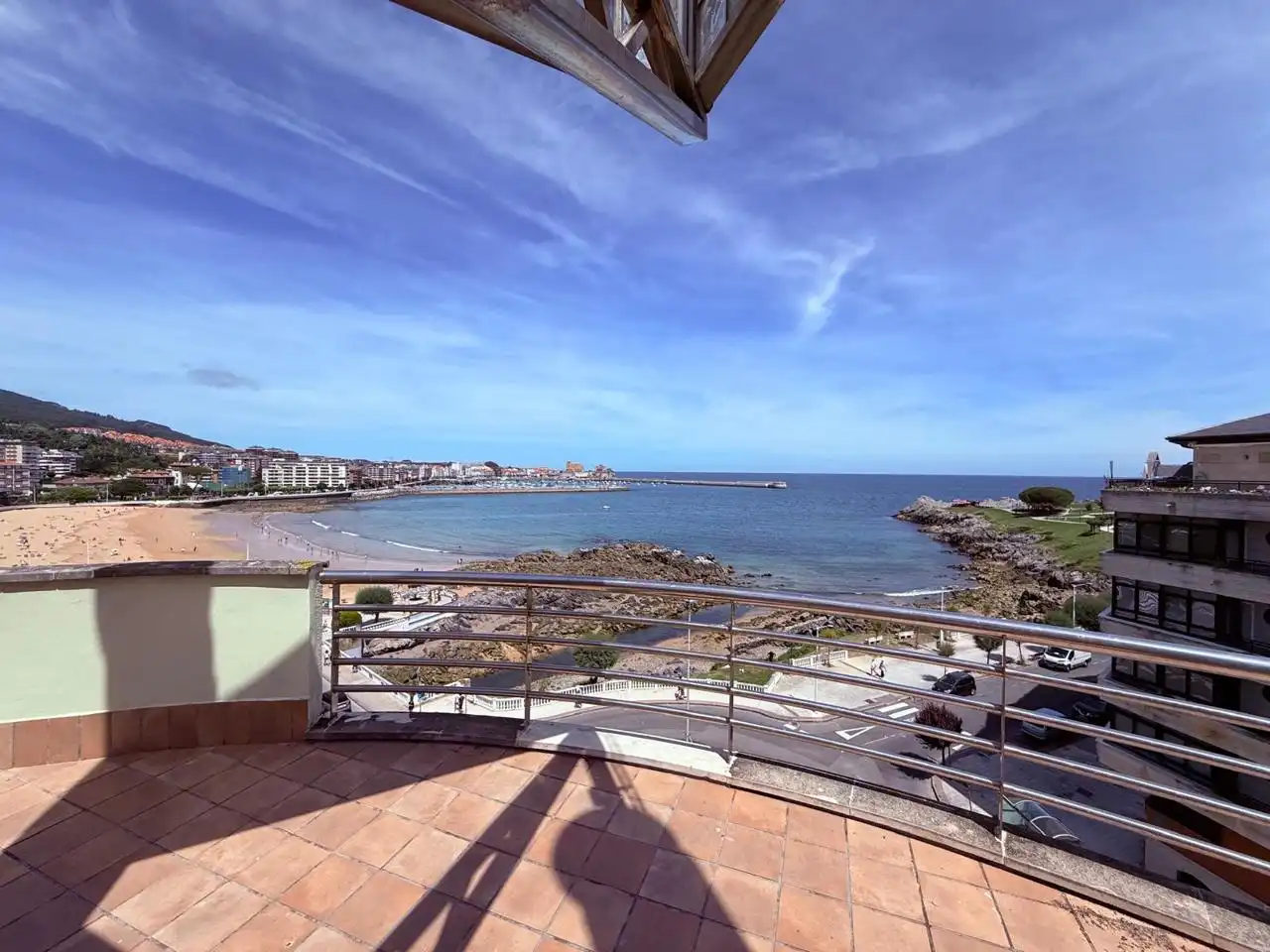 Terraza de Ático en venta en Castro-Urdiales con Calefacción, Parquet y Terraza