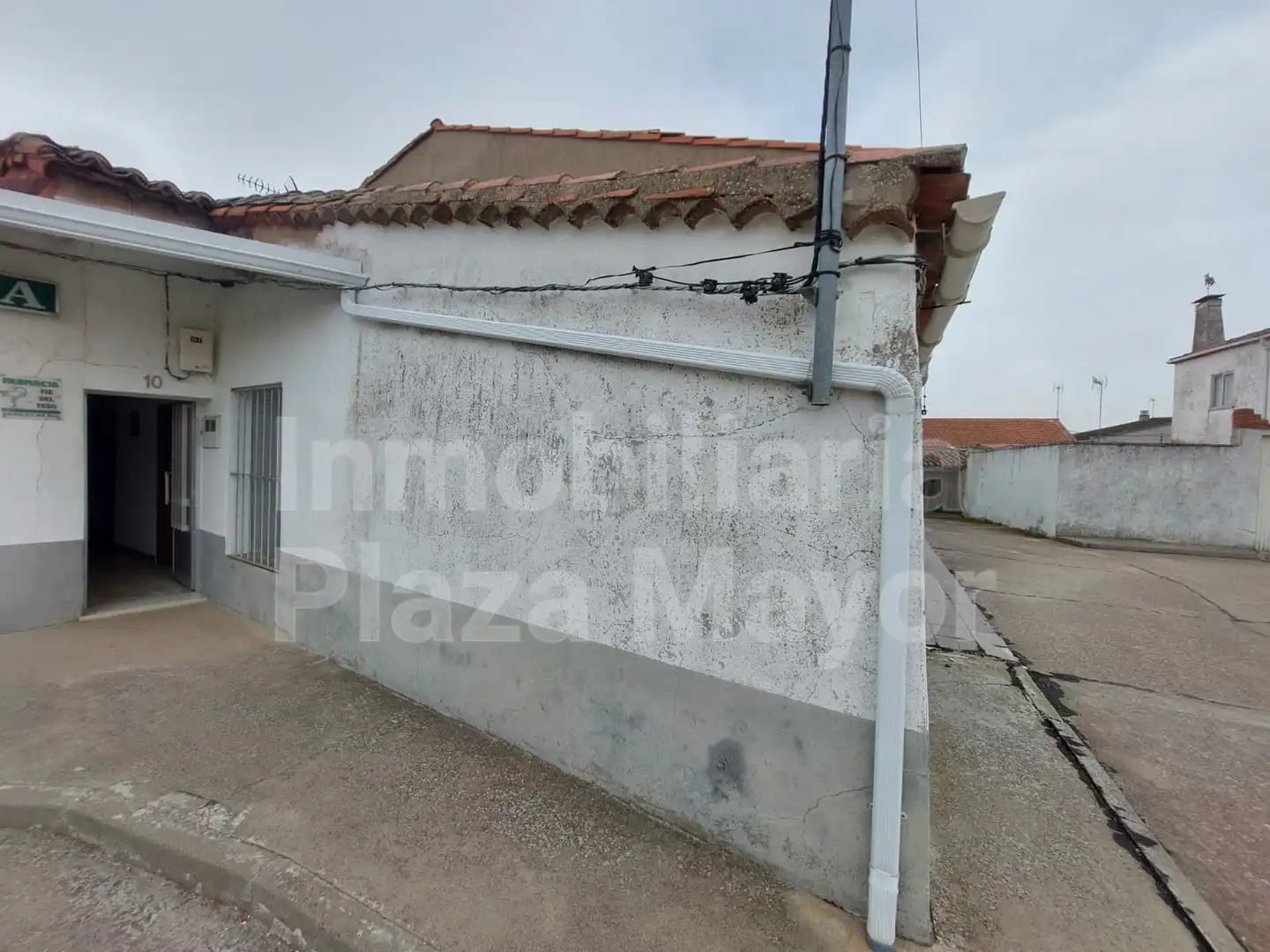 Vista exterior de Finca rústica en venta en Parada de Rubiales con Calefacción y Amueblado