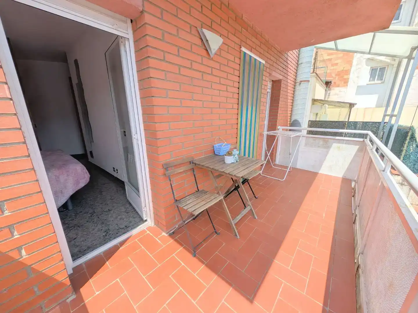 Terraza de Piso en venta en Santa Coloma de Gramenet con Trastero y Balcón