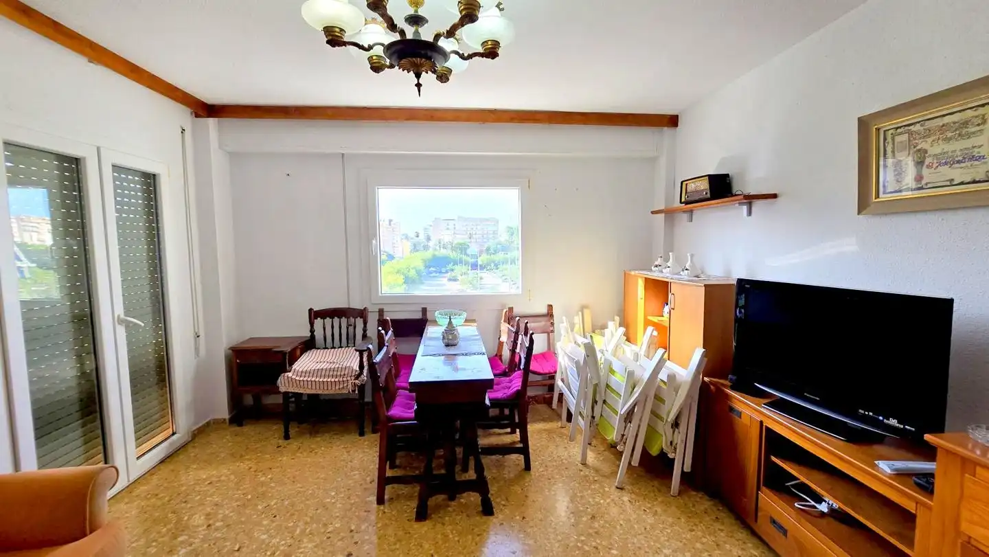 Sala de estar de Apartamento en venta en Gandia con Aire acondicionado, Terraza y Amueblado