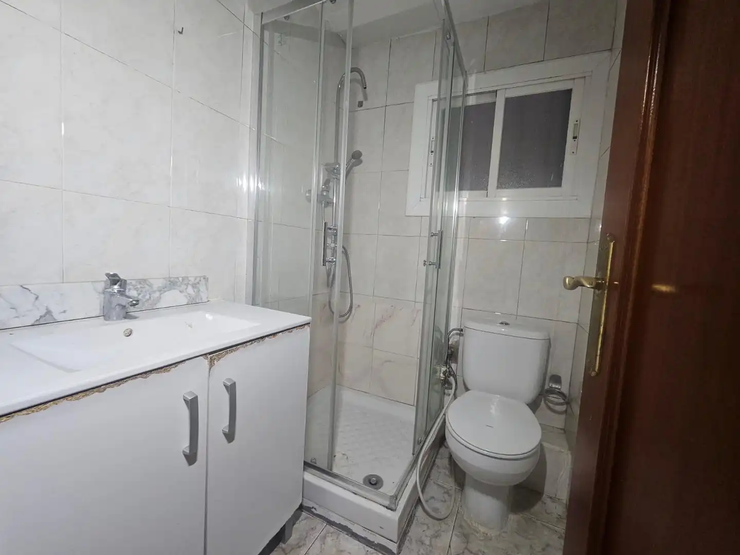 Bathroom of Flat for sale in Mataró