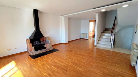 Foto 5 de Casa adosada de alquiler en Molins de Rei, Barcelona