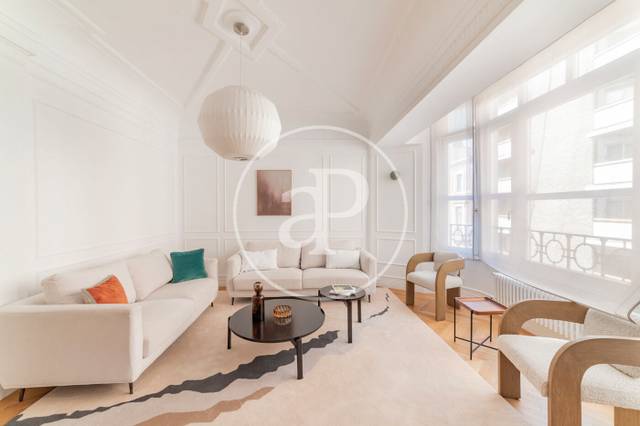 Piso en Alquiler en C. de Casado del Alisal en Jerónimos