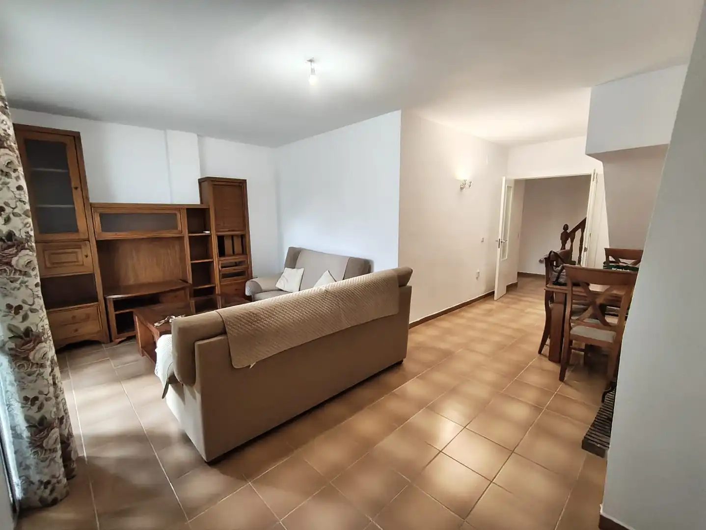 Sala d'estar de Casa adosada en venda en Vélez-Málaga amb Aire condicionat, Calefacció i Terrassa
