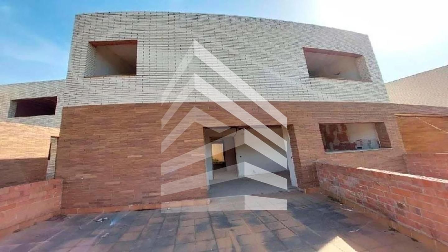 Vista exterior de Edificio en venta en Sant Quintí de Mediona