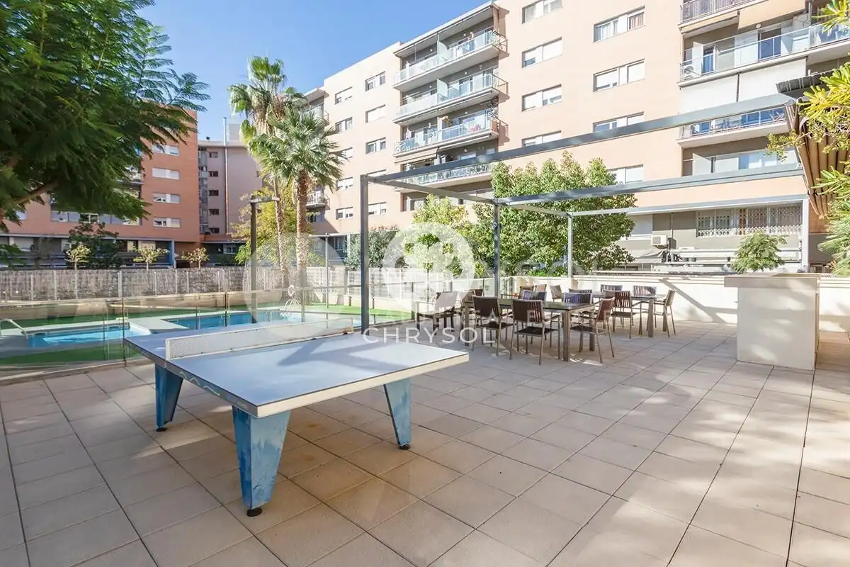 Terrassa de Pis en venda en Barcelona amb Aire condicionat, Calefacció i Jardí privat