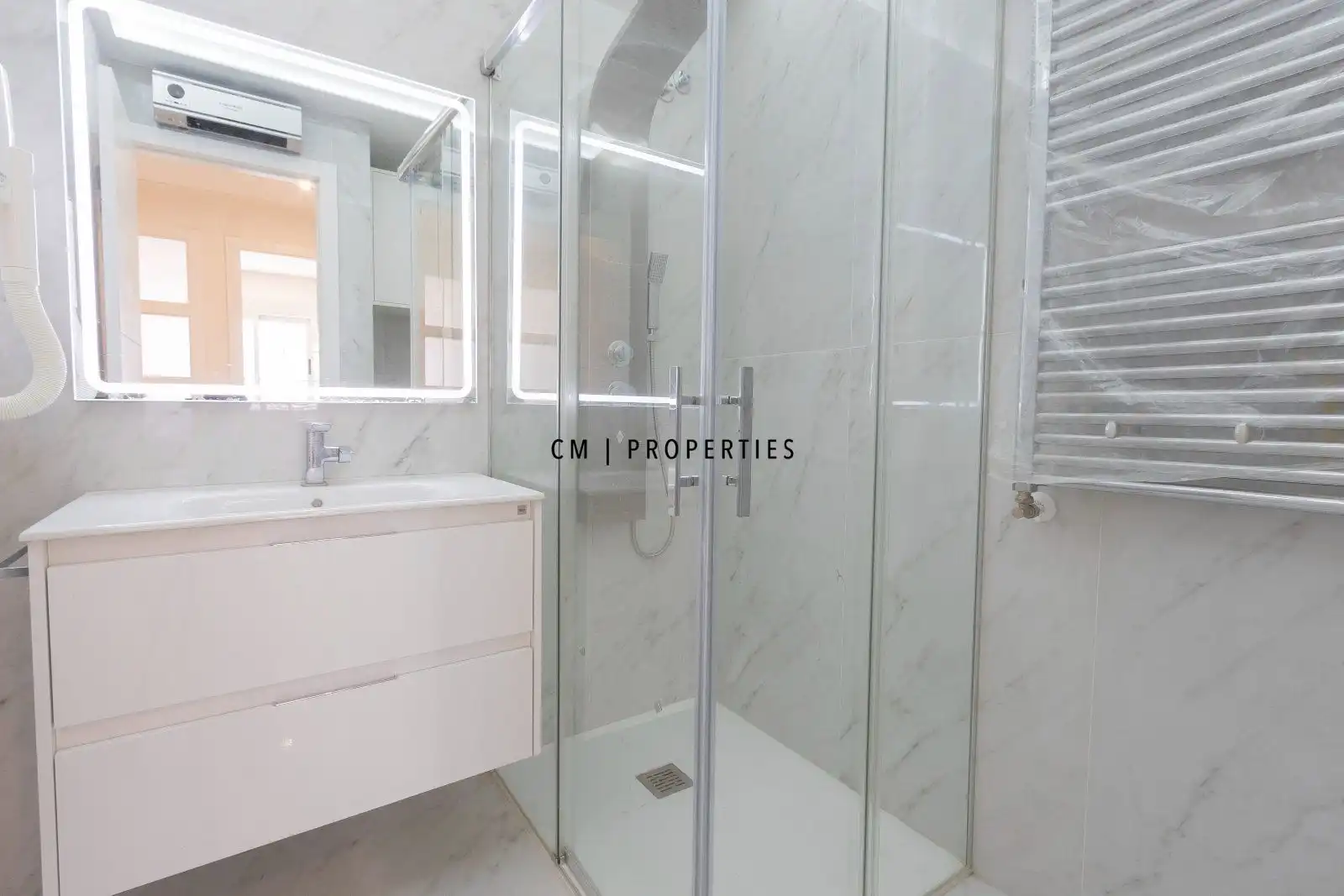 Baño de Piso en venta en Xàtiva con Aire acondicionado, Calefacción y Amueblado