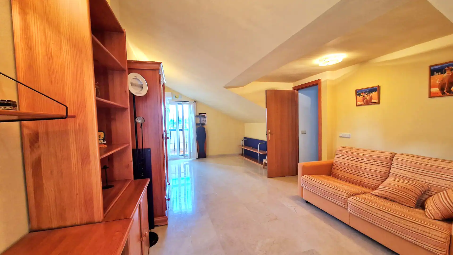 Houses for sale in Málaga  with Air Conditioner, Terrace and Furnished