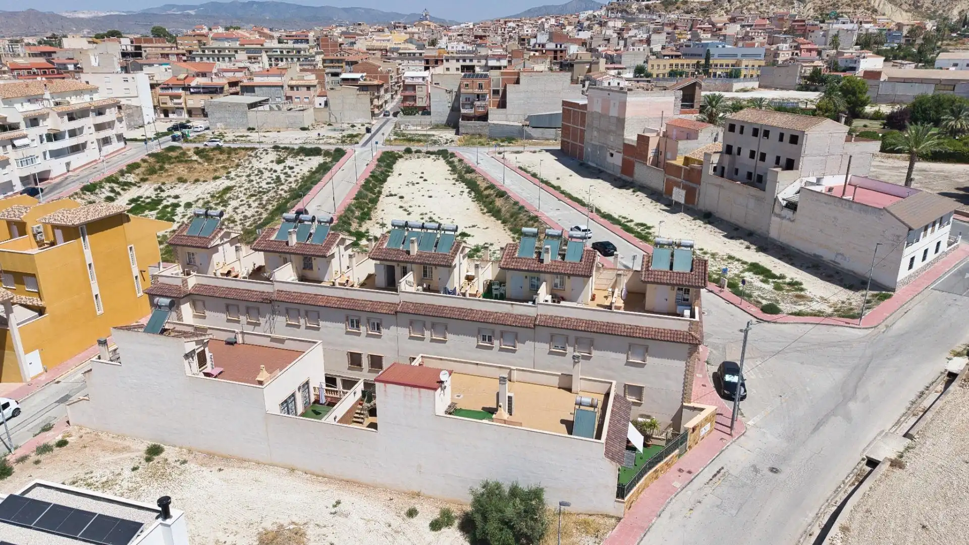 Vista exterior de Casa adosada en venta en Abanilla con Aire acondicionado, Terraza y Trastero