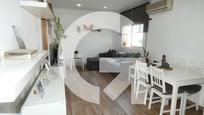 Living room of Flat for sale in El Prat de Llobregat  with Air Conditioner, Heating and Oven