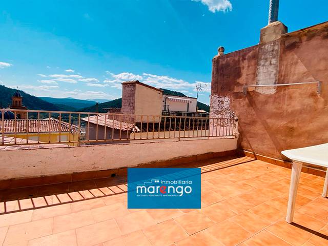 Finca rústica en Venta en Azuébar