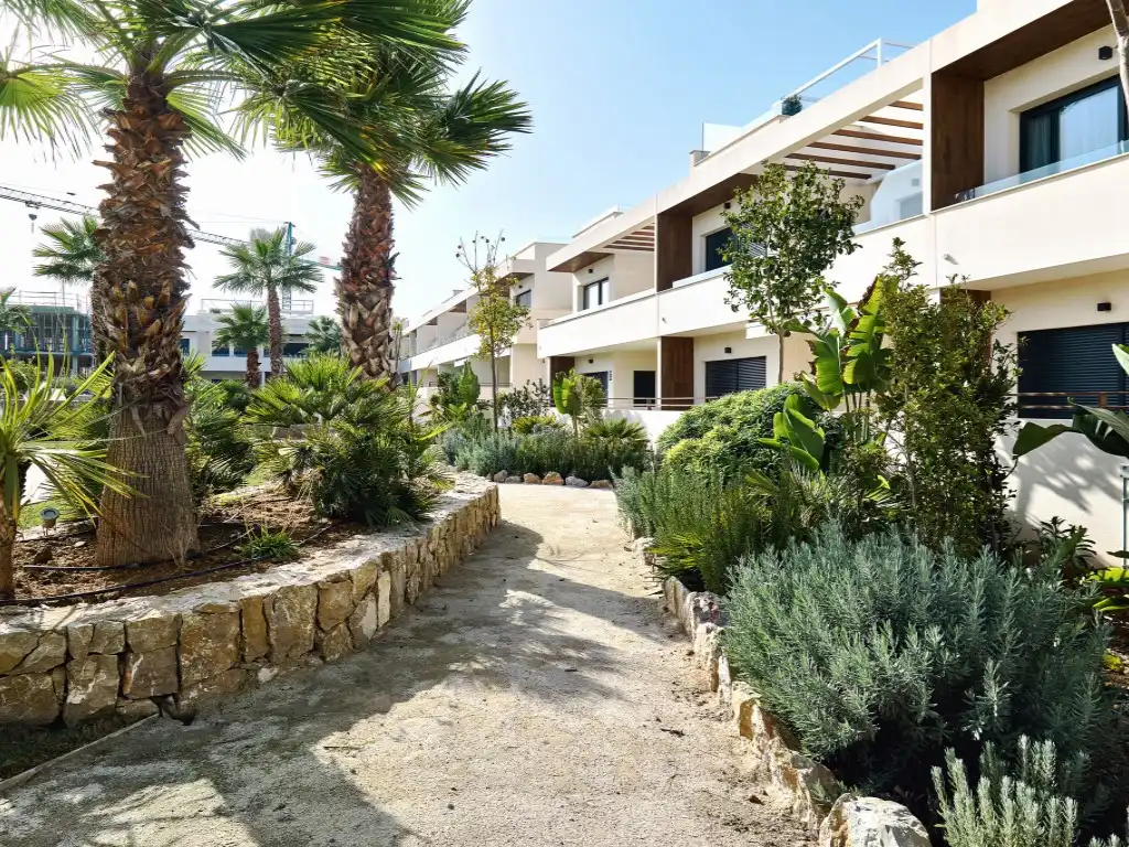Bungalow con piscina en venta en Calle Nicolas Copernico, imagen 44